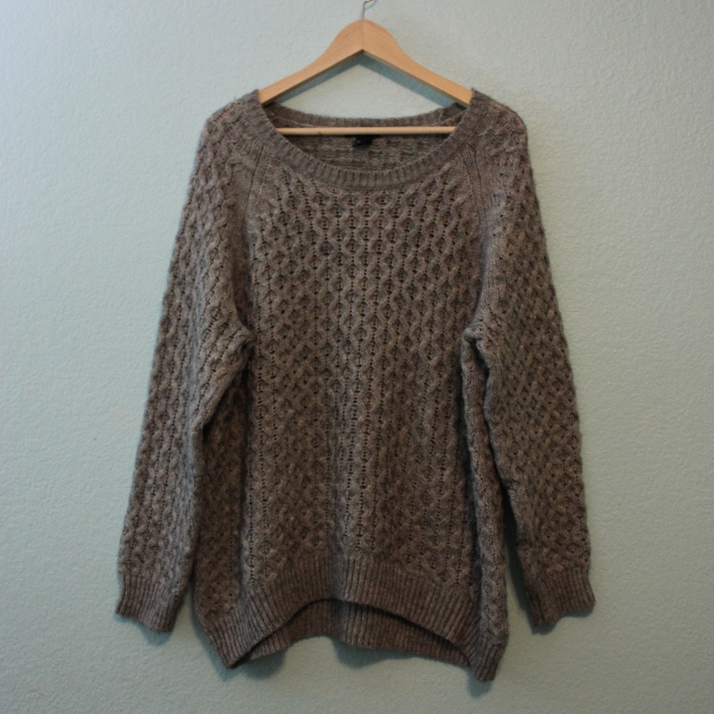 ❗️FINAL PRICE❗️- H&M Oversized Sweater - Picture 1 of 4